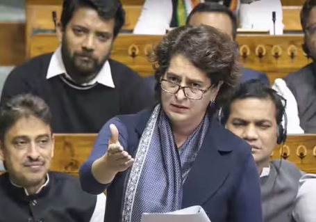 संसद में वंदे मातरम पर बहस के दौरान प्रियंका गांधी ने सरकार की मंशा बताते हुए कहा, 'अगले साल बंगाल में चुनाव होने वाले हैं...'